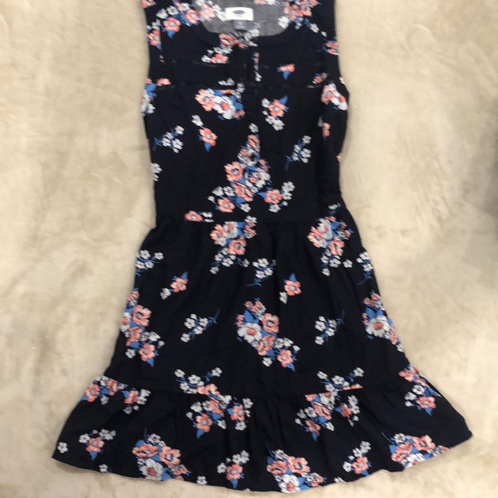 Women’s Old Navy flower dress